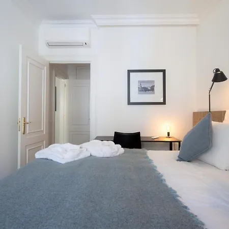 Nomad's Fine Arts In Chiado Apartmán Lisboa